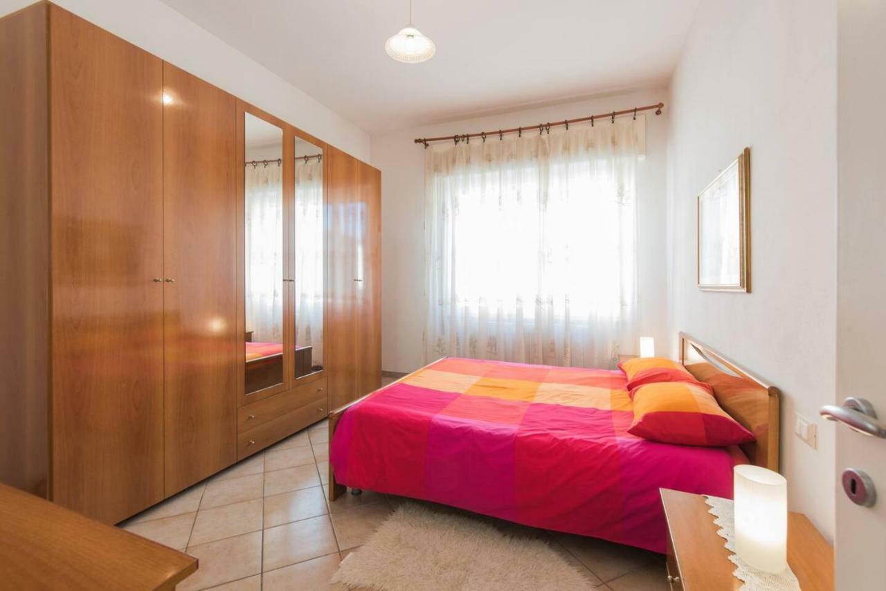 Altido Apt For 8 With Huge Terrace In Old Town Of Viareggio Buitenkant foto