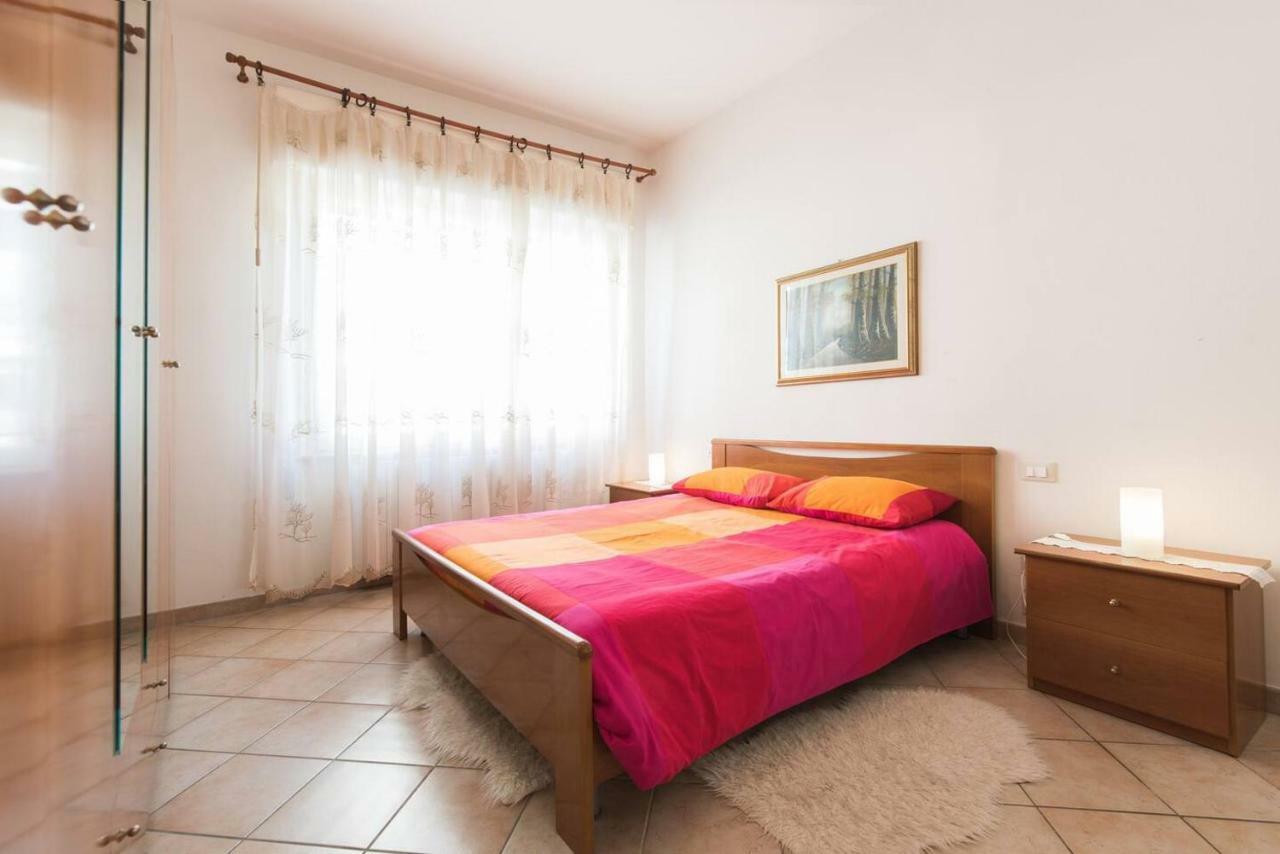 Altido Apt For 8 With Huge Terrace In Old Town Of Viareggio Buitenkant foto